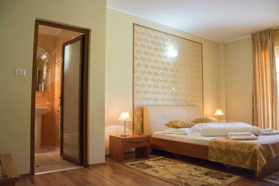 מלון Năvodari Vila Noa מראה חיצוני תמונה